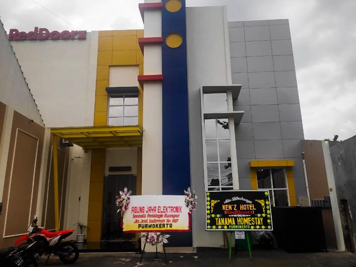 RedDoorz near Moro Mall Purwokerto 2 in Purwokerto, Indonesia