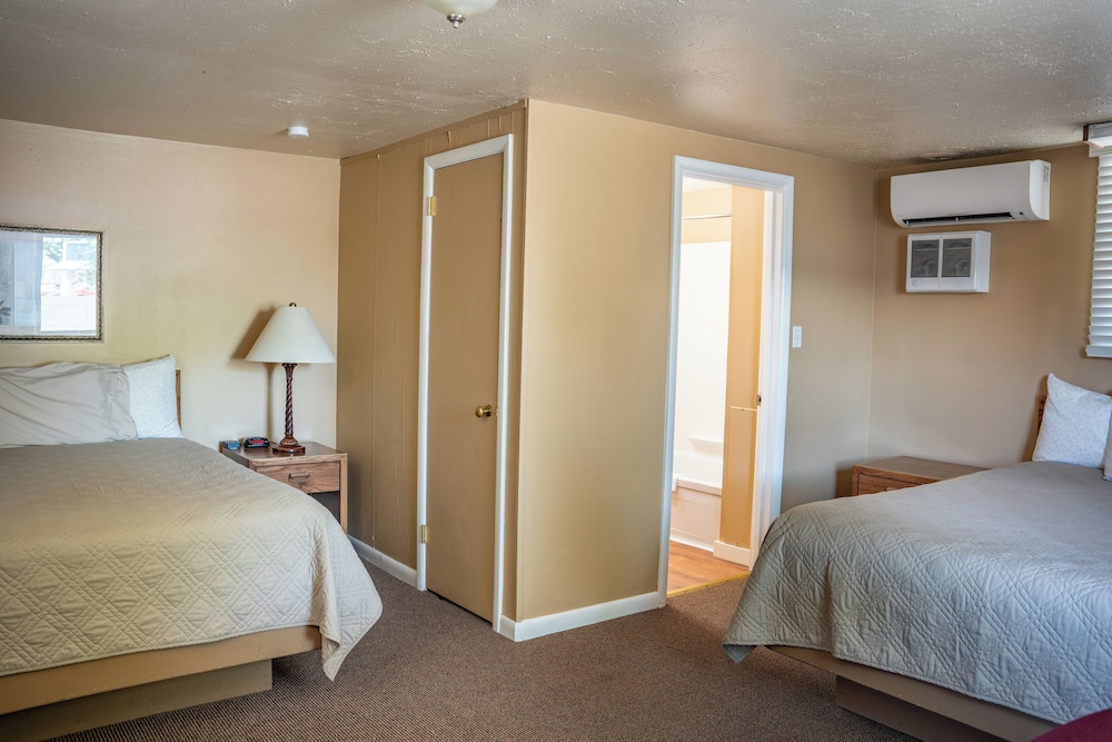 Oregon Trail Inn - photo 6