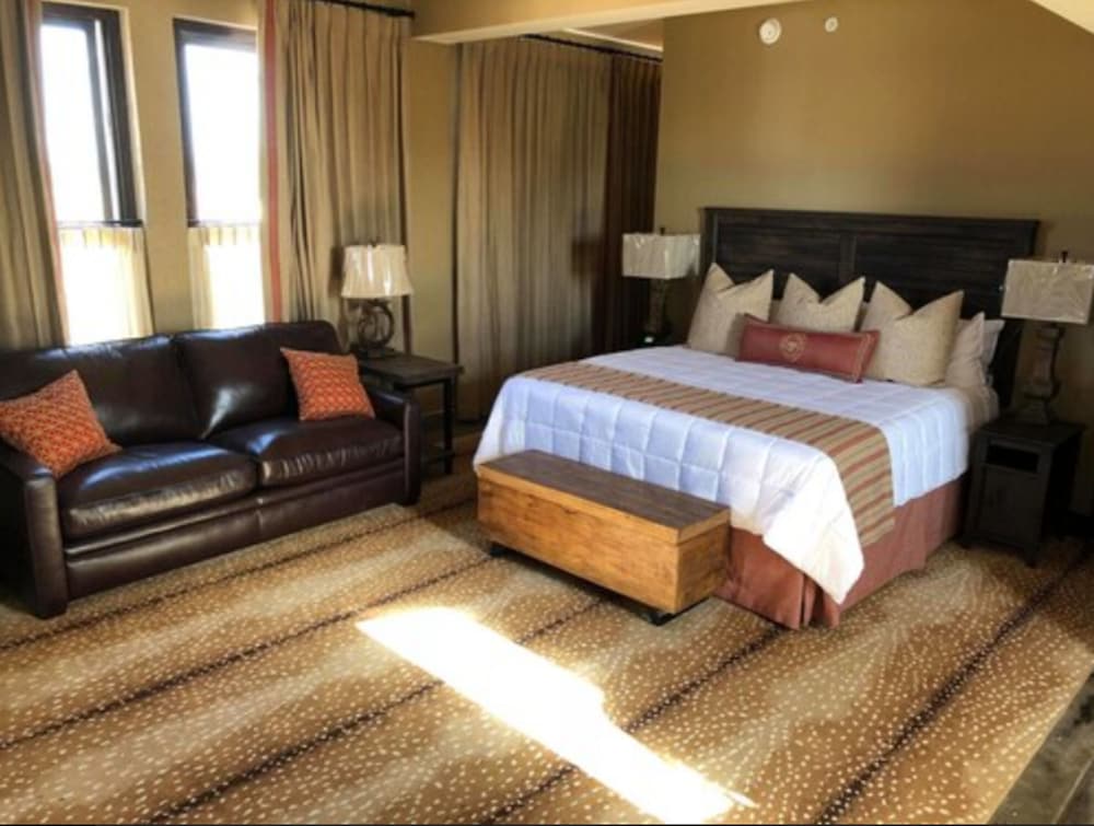 Frontier Hotel Pawhuska - photo 15