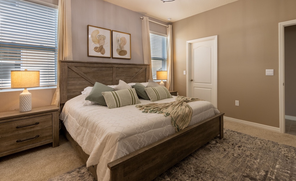 7660oml solterra Resort 5 Bedroom Home by RedAwning - photo 3