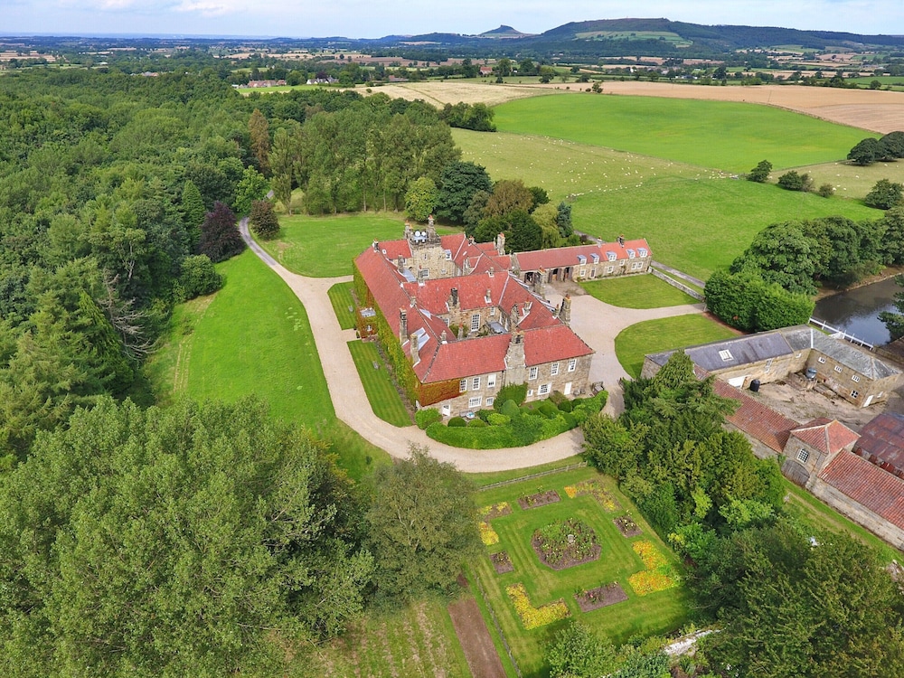 Finest Retreats Ingleby Manor Gun Room