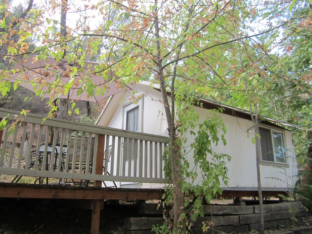Indian Flat RV Park Tent Cabins & Cottages - photo 11