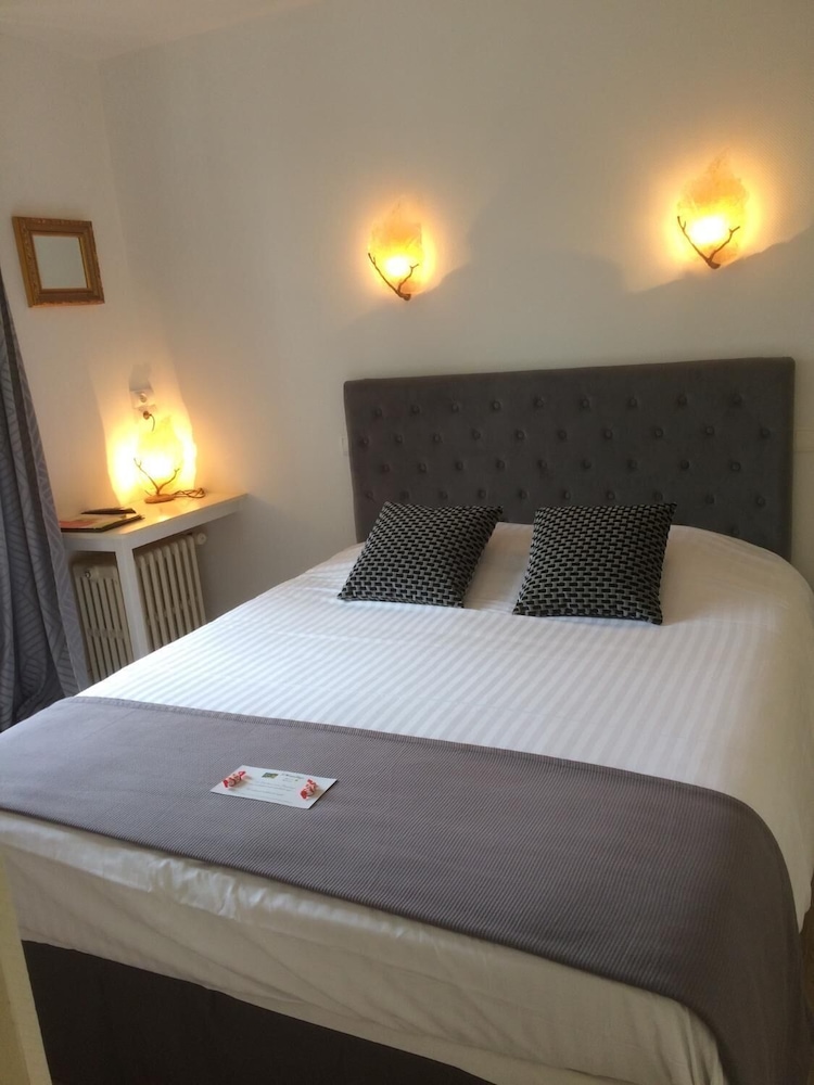 Hermitage - carbon neutral hotel in Buzancais