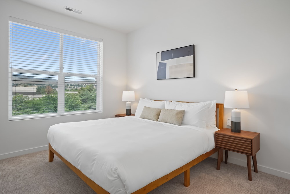 Kasa on the River Boise — 4-Star Luxury Hotel in Boise, United States