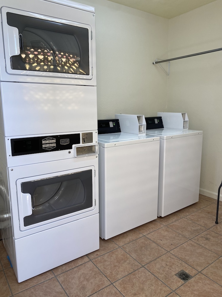 Quality Hotel Americana Nogales - photo 37