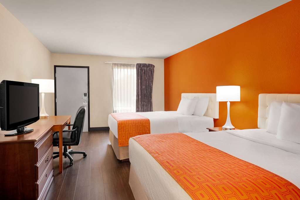 Howard Johnson by Wyndham Chattanooga Lookout Mountain I 24 - photo 21