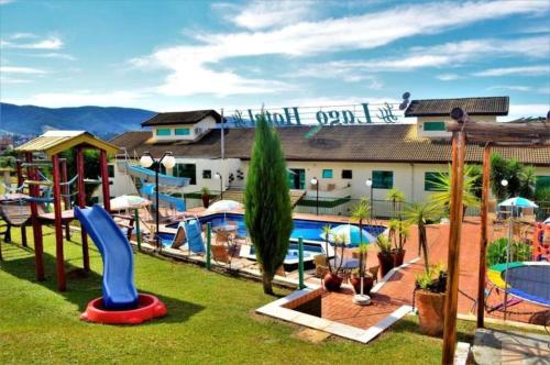 Hotel Arlen 4 Lago Hotel — hotel in Lambari