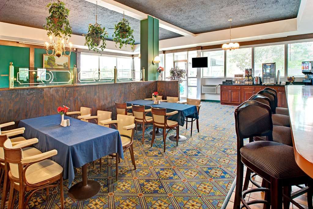 Days Inn by Wyndham Arlington Washington DC - photo 13