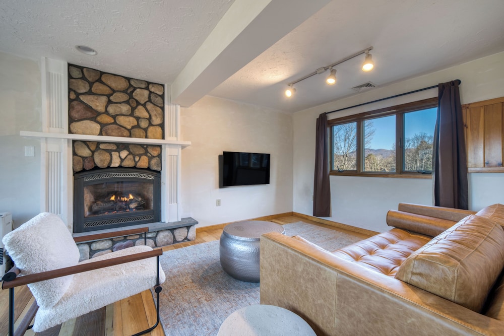 The Haüs Windham Spacious Suites Hot Tub Mountain Views - photo 55