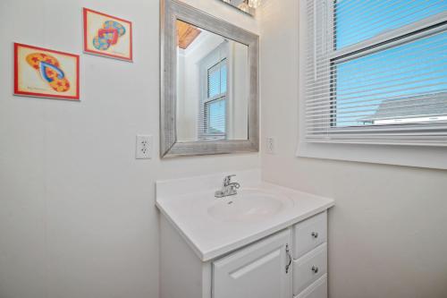 A Beach Music Paradise by Oak Island Accommodations - photo 37
