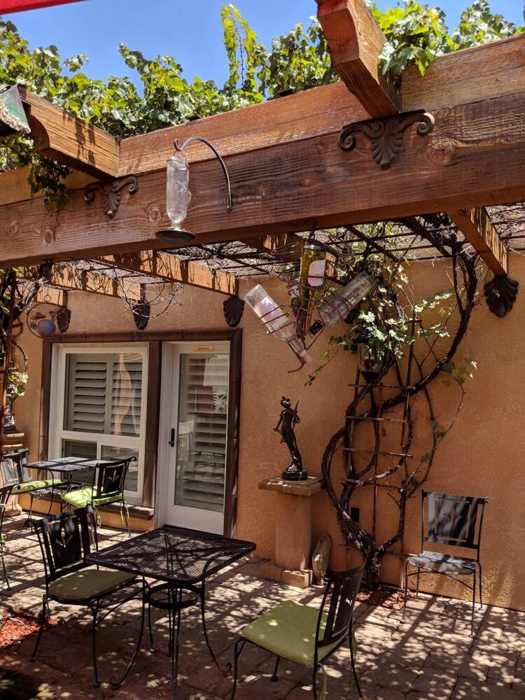 Milos Inn - photo 11