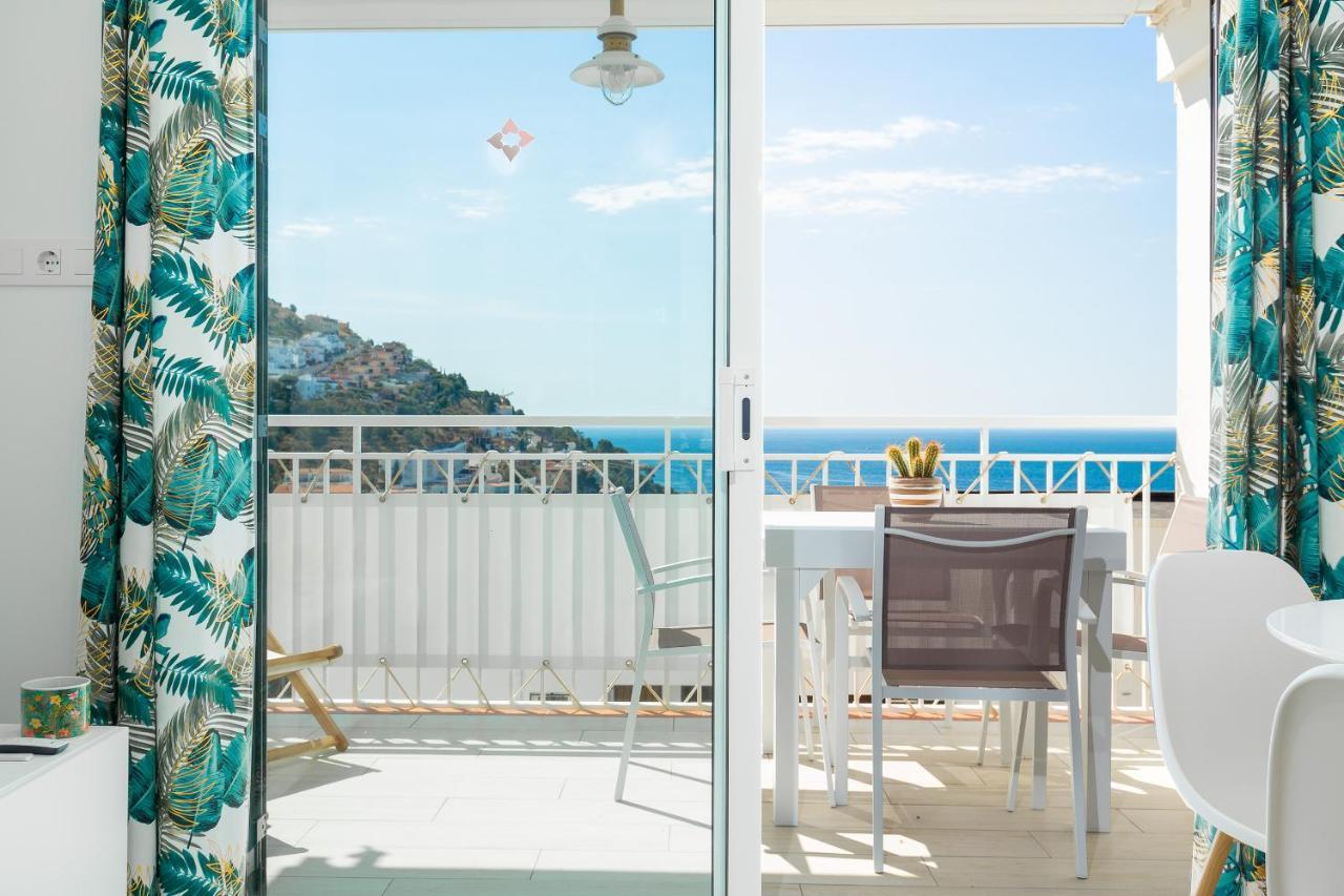 V014 Santa Barbara in Roses, Spain