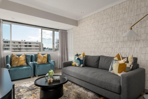 Stylish Sea Point Apartment — 4-Star Luxury Hotel in Cape Town, South Africa