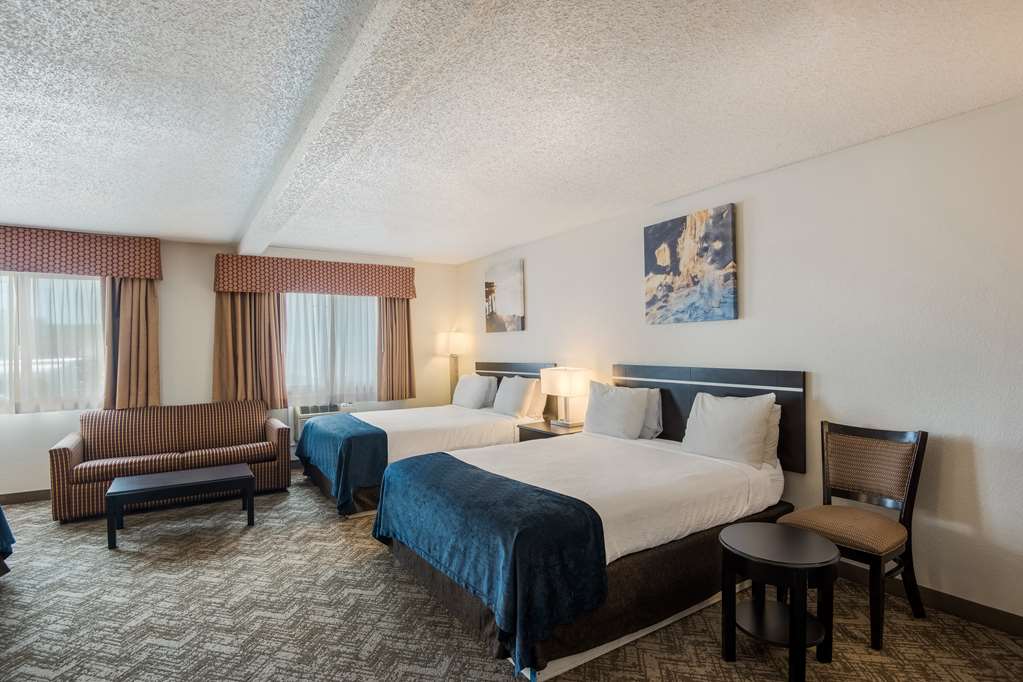 Best Western Mt. Pleasant Inn - photo 13
