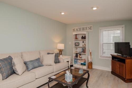 Bill's Place by Oak Island Accommodations - photo 42