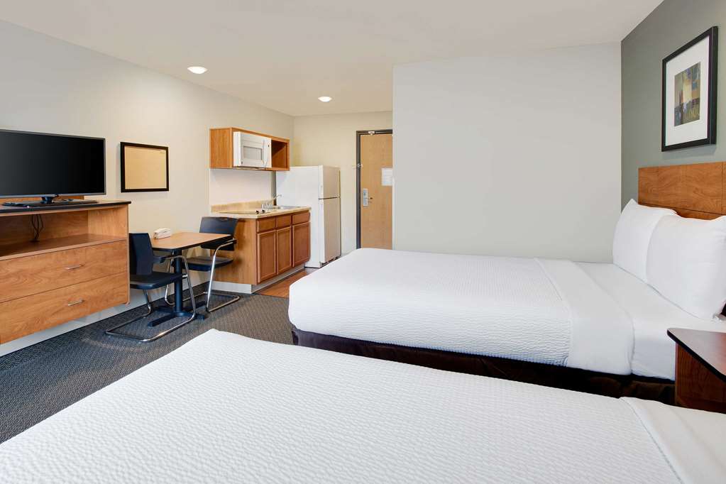 WoodSpring Suites Columbus North I 270 - photo 11