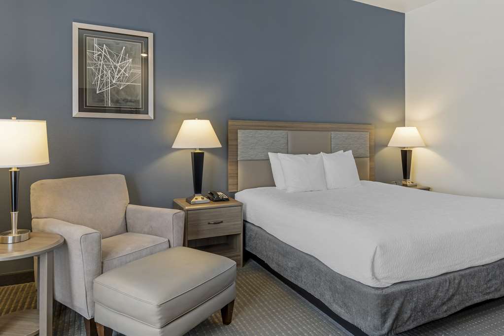 Best Western Plus Peppertree Nampa Civic Center Inn - photo 12