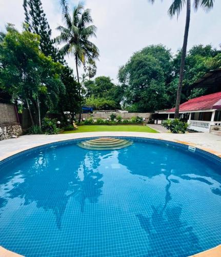 Villa by the Sea — 4-Star Luxury Hotel in Mumbai, India