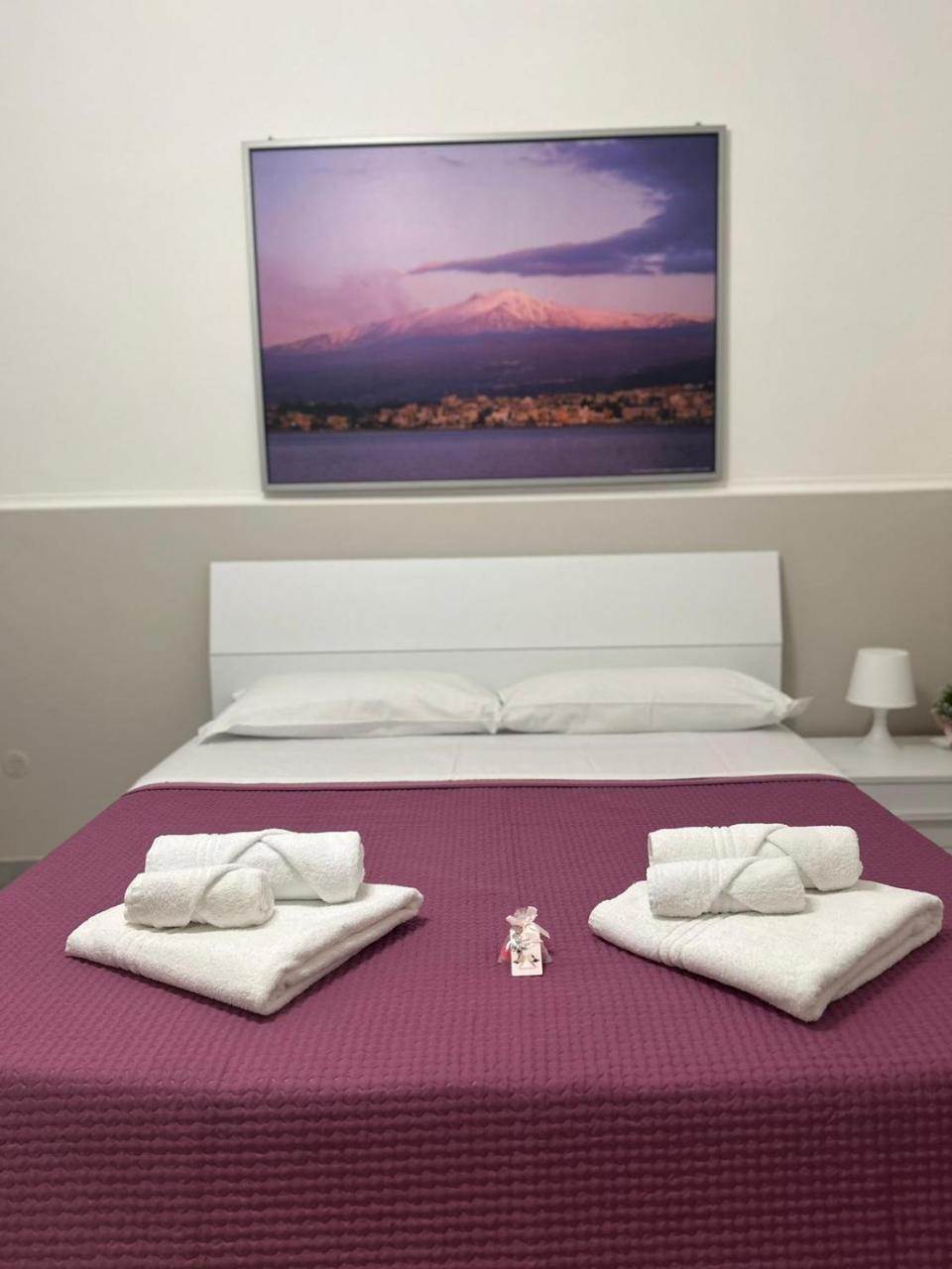 Apartments for rent Catania — 4-Star Luxury Hotel in Catania, Italy