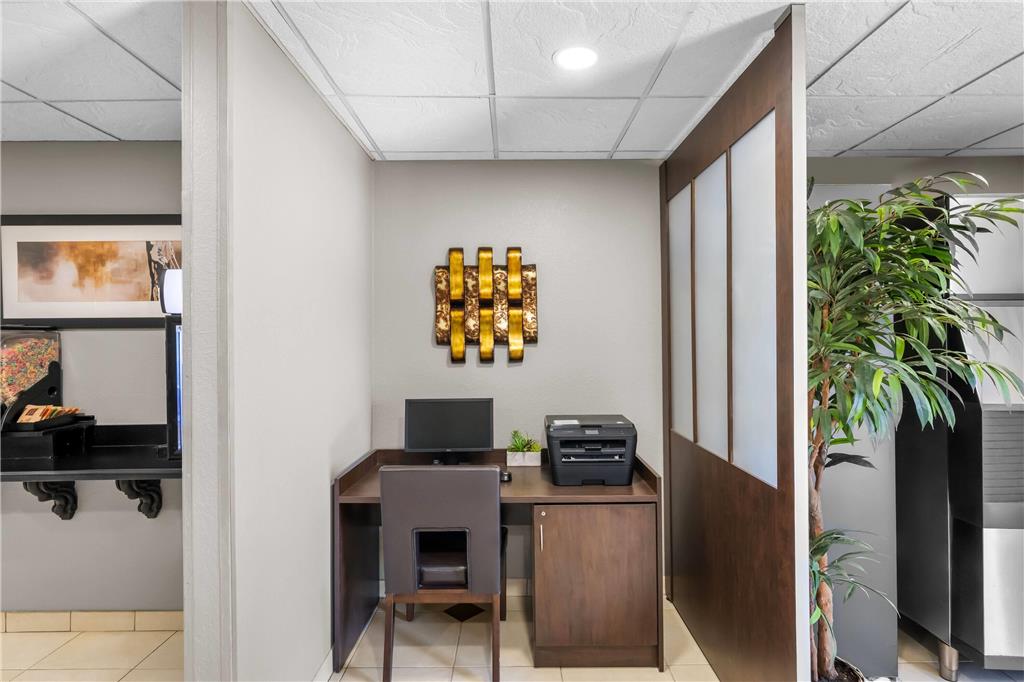 Microtel Inn & Suites by Wyndham Conway - photo 41