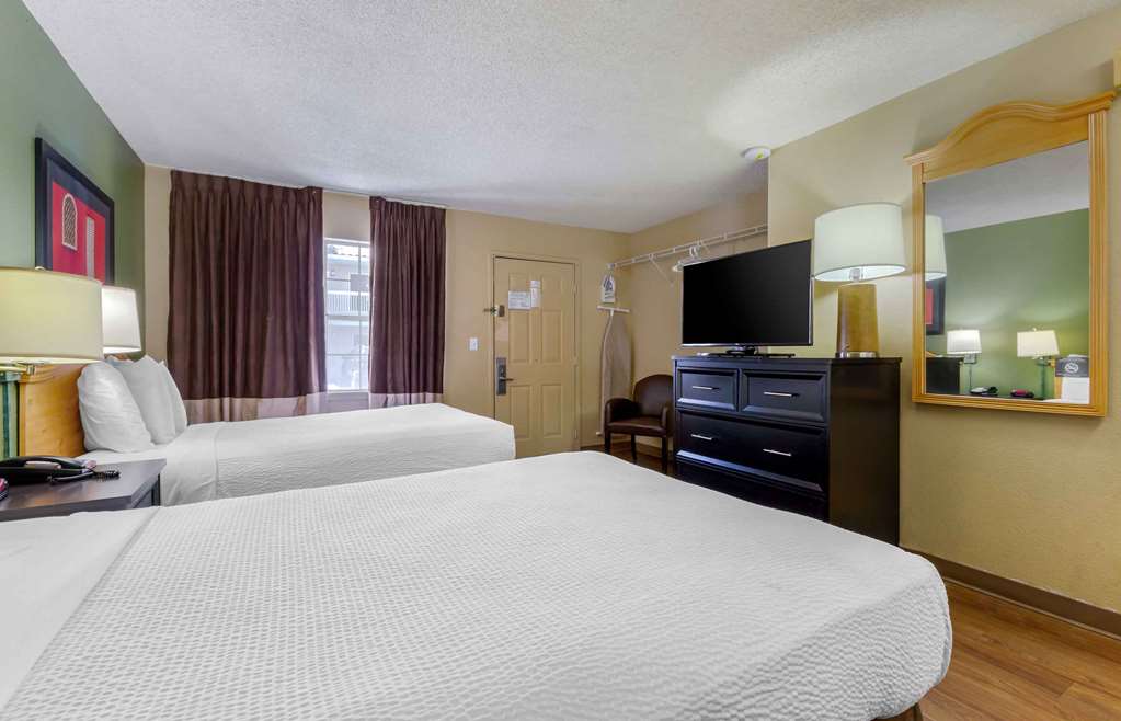 Extended Stay America Suites Phoenix Scottsdale Old Town - photo 25