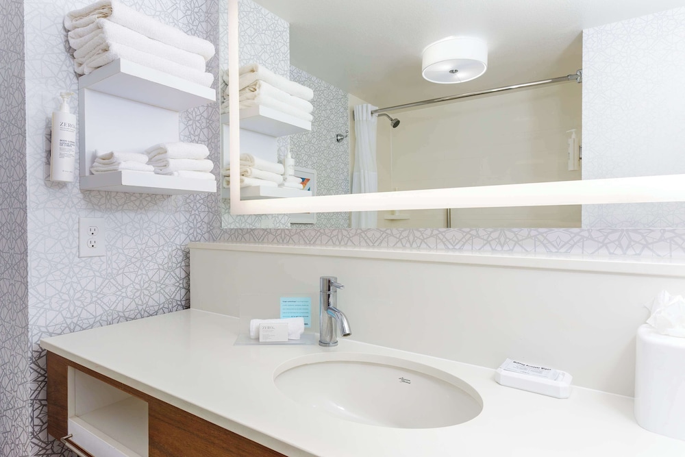 Hampton Inn & Suites Tallahassee I 10 Thomasville Road - photo 44