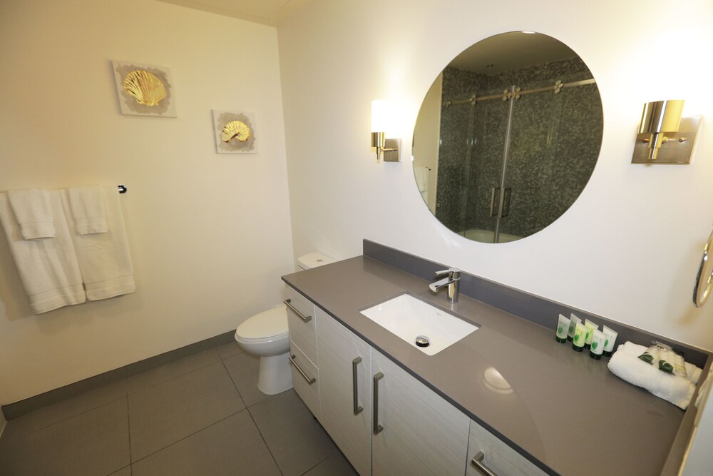 Downtown Lofty Suites - photo 33