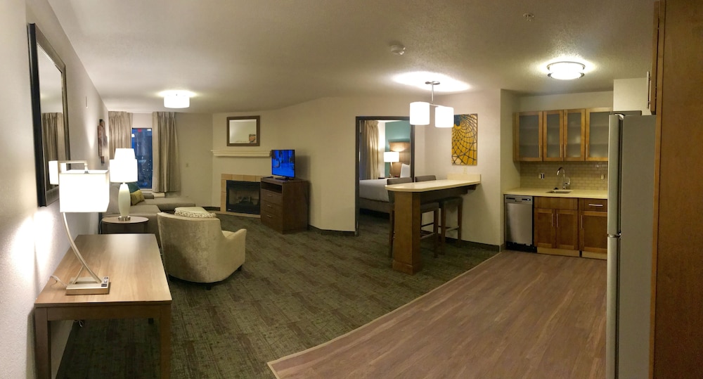 Staybridge Suites Columbia by IHG - photo 19