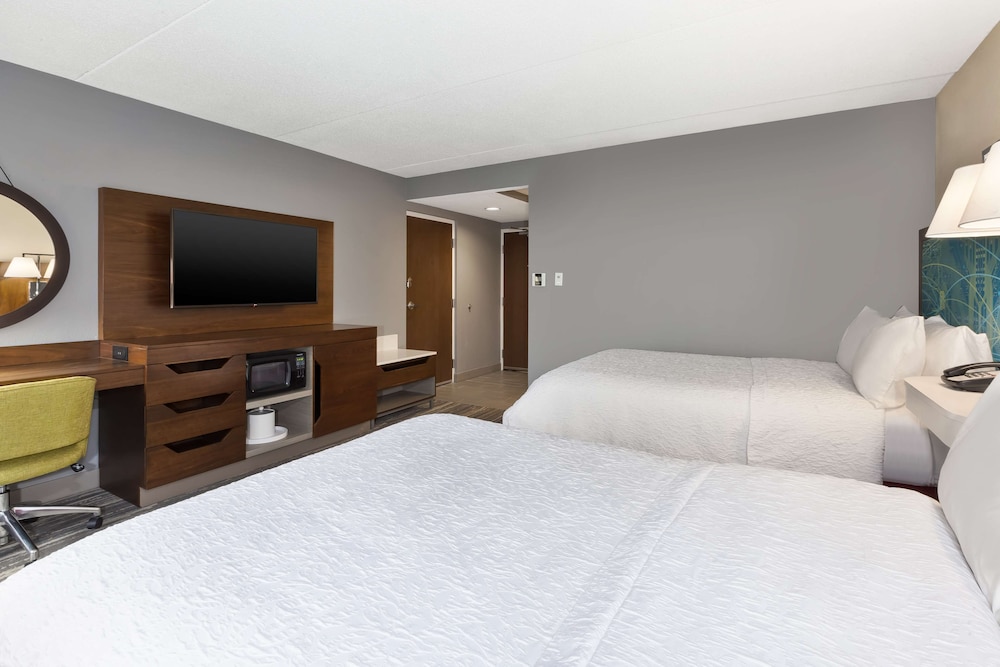 Hampton Inn Traverse City - photo 8
