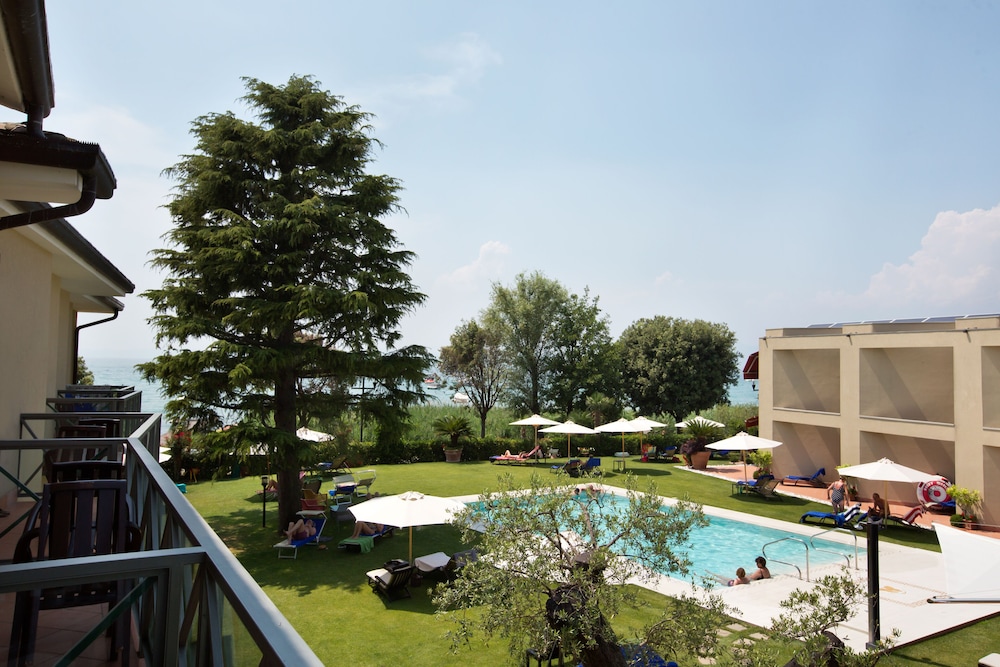 Hotel Campagnola - carbon neutral hotel in Bardolino