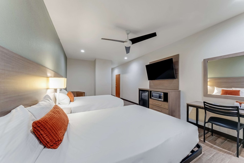 Americas Best Value Inn San Antonio Downtown Riverwalk - photo 9