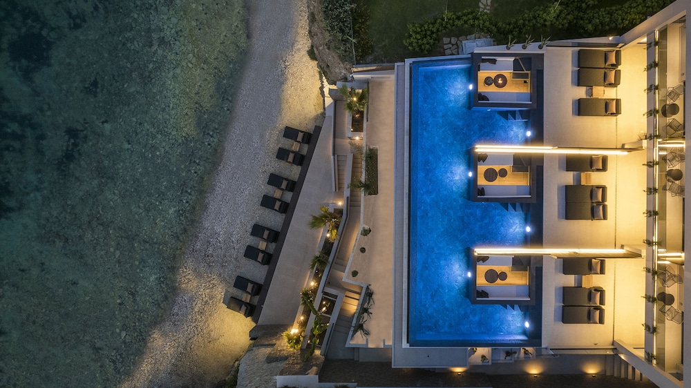 SEA ZANTE Luxury Beachfront Retreat — hotel in Kipseli