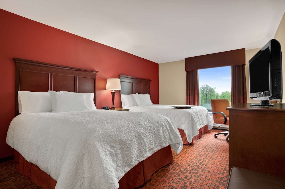 Hampton Inn Magnolia - photo 7