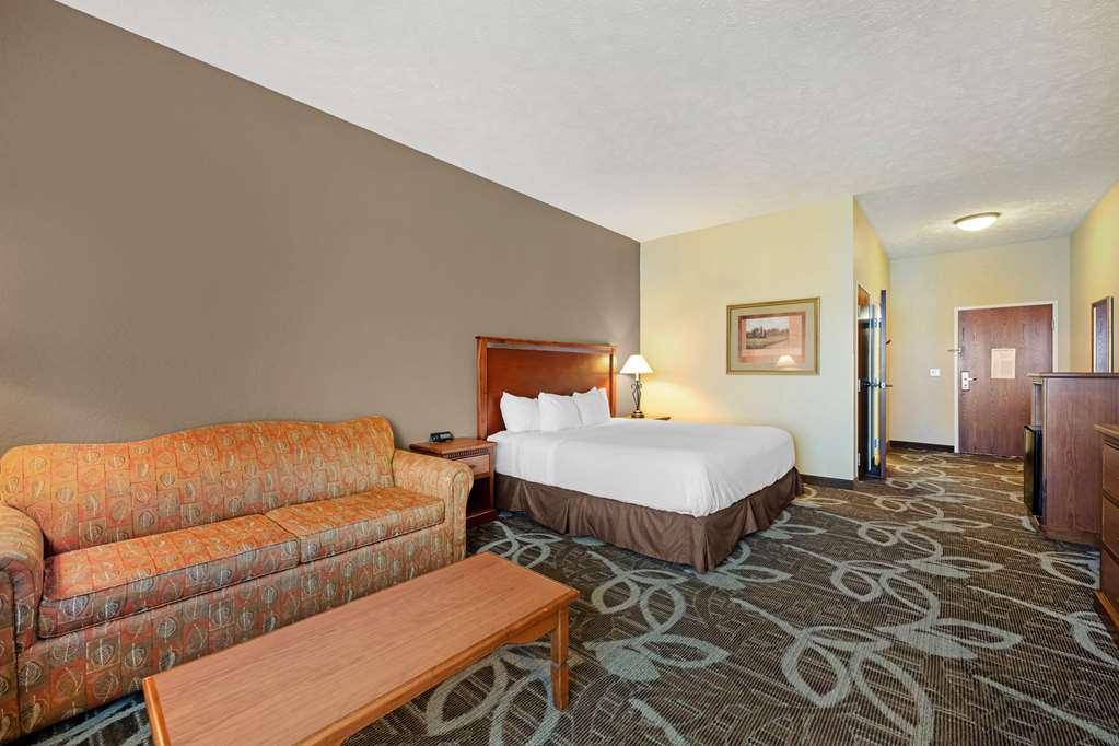 Best Western Plus Mid Nebraska Inn & Suites - photo 20