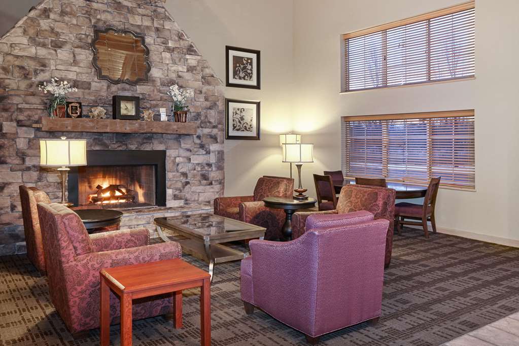 AmericInn by Wyndham Douglas Saugatuck - photo 2