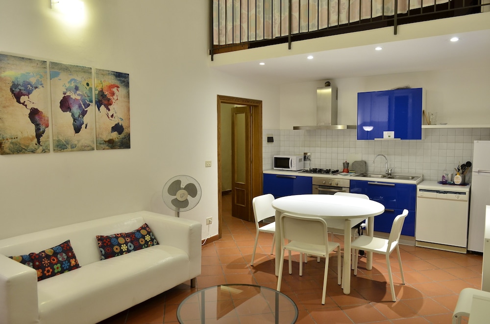 Ariete — 4-Star Luxury Hotel in Florence, Italy