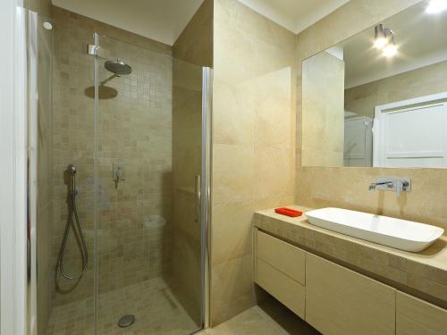 Villa Il Rosso di Tramonto — 4-Star Luxury Hotel in Aglientu, Italy