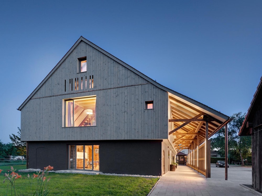 AlmRefugio - carbon neutral hotel in Neumarkt In Der Oberpfalz