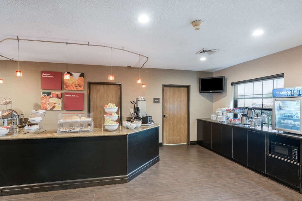 Comfort Suites Monroe - photo 63