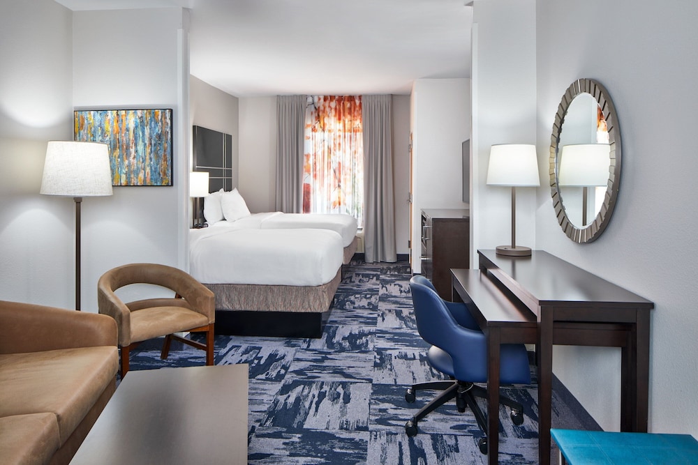 Fairfield Inn and Suites Gainesville - photo 7