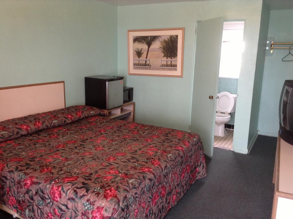 New Sea Breeze Motel - photo 9