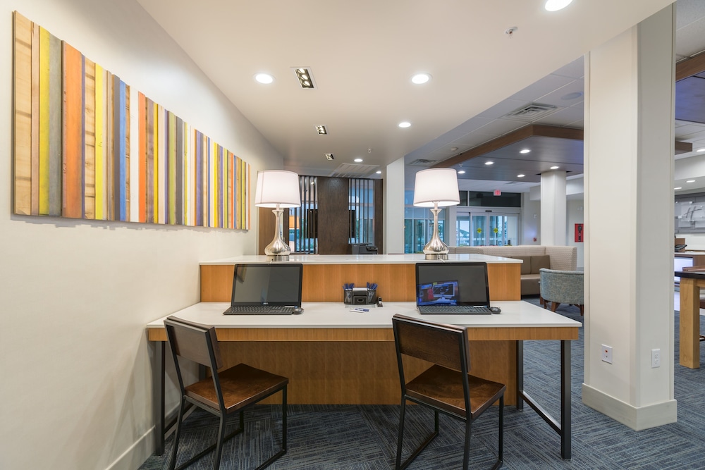 Holiday Inn Express and Suites San Marcos South by IHG - photo 27