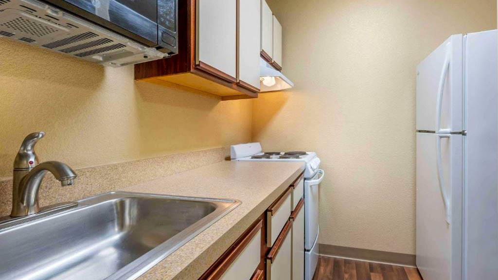 Studio 6 Extended Stay Florence KY Meijer Dr. Cincinnati - photo 14