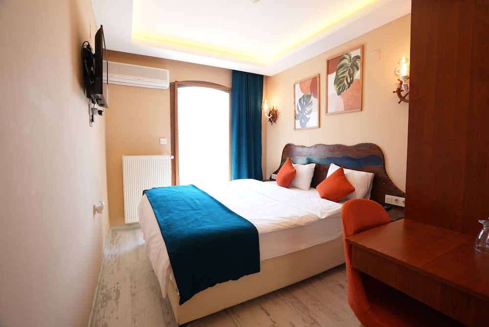 Casta Diva Urla — Urla — photo 4