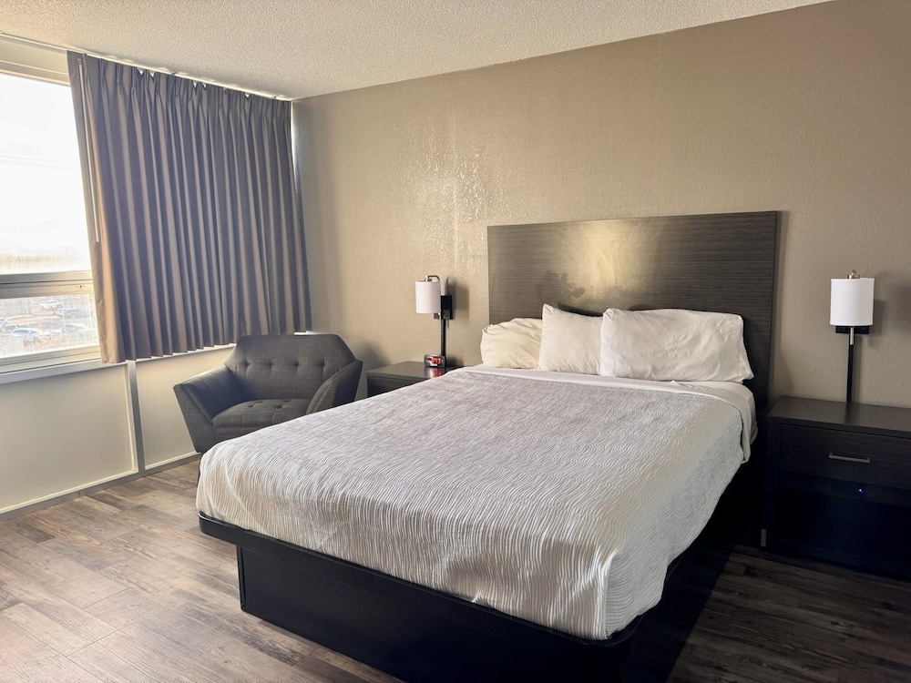 Baymont by Wyndham Great Falls City Center - photo 10