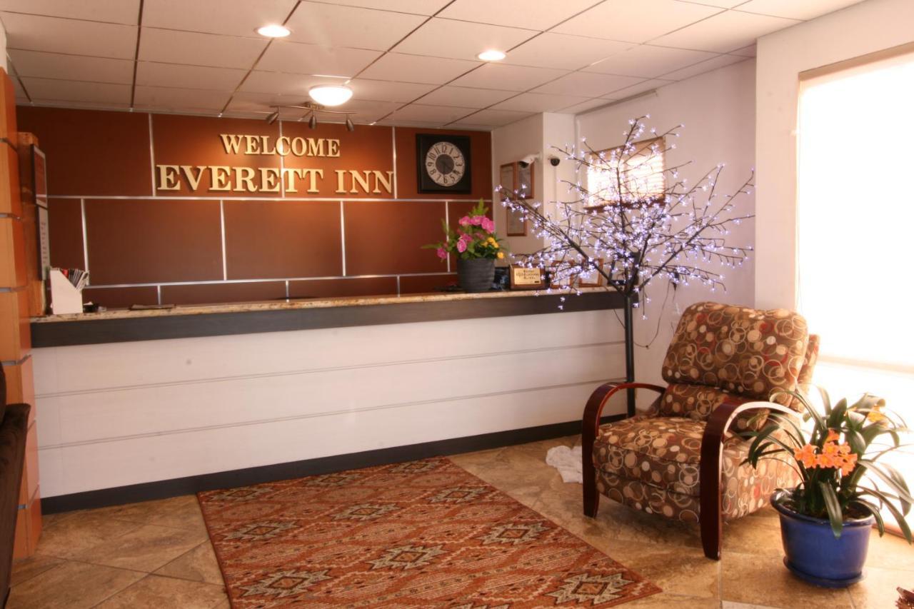 Welcome Everett Inn - photo 2