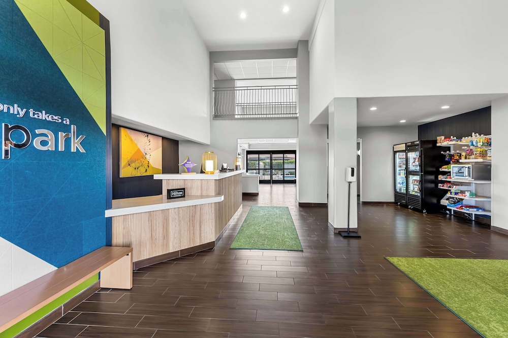Spark by Hilton Glendale Phoenix North - photo 5