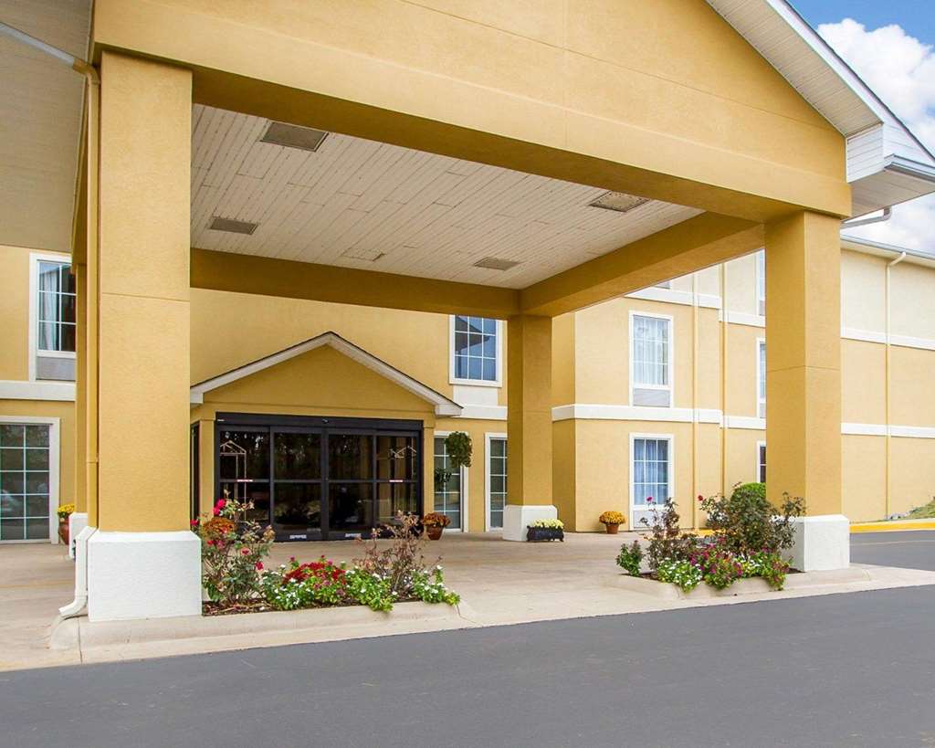 Comfort Inn Poplar Bluff North - photo 2