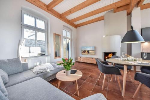 Gartenhaus Ostseevilla 07 — 4-Star Luxury Hotel in Seebad Bansin, Germany