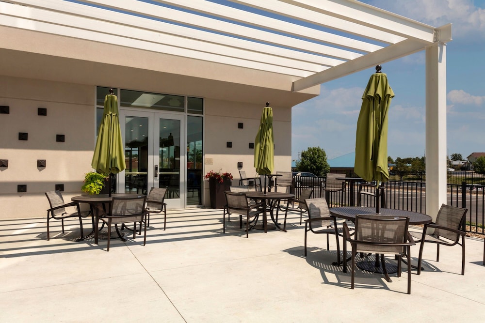 SpringHill Suites Kansas City Airport - photo 21